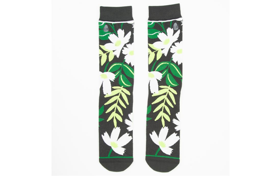 Petal to the Metal Woven Pear